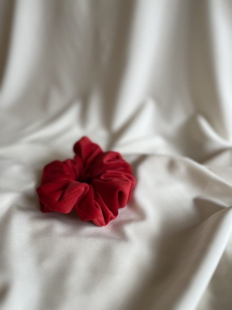 czerwona mocna frotka do włosów