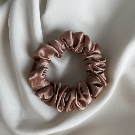 Mini brązowa scrunchie BoMoye