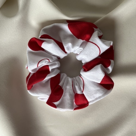 Bawełniana gumka do włosów w czerwone serca