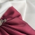 Delikatna bordowa kokarda do włosów z jedwabiu