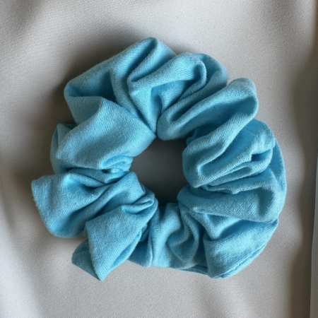 błękitna frotka do włosów