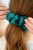 Turkusowa satynowa gumka do włosów BOMOYE