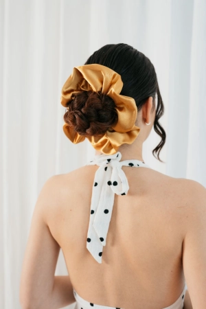 xxl scrunchie zlota satyna