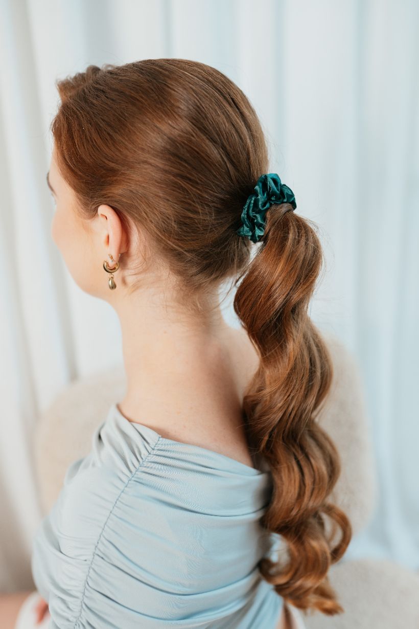 mini scrunchie ciemna zieleń